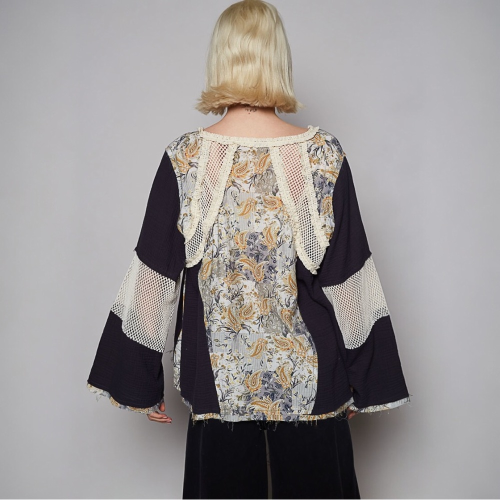 POL Round Neck Long Sleeve Double Gauze Top - Picture 6 of 7